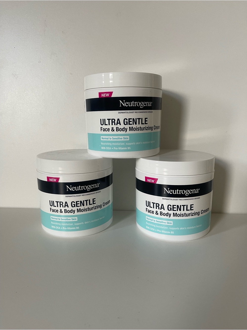 Neutrogena Ultra Gentle Face & Body Moisturizing Cream - White/Teal/Black